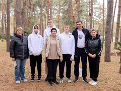 Глава Воронежа Сергей Петрин совместно с врио Губернатора Воронежской области Сергеем Трухачевым, коллегами из правительства региона и управлений городской администрации принял участие в общегородском субботнике