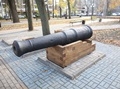 В Петровский сквер возвращаются отремонтированные пушки 18-го века В Петровский сквер возвращаются отремонтированные пушки 18-го века