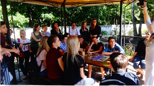 Школьники лицей «МОК № 2» посетили экскурсию по экологической тропе Ботанического сада им. проф. Б.М. Козо-Полянского Школьники лицей «МОК № 2» посетили экскурсию по экологической тропе Ботанического сада им. проф. Б.М. Козо-Полянского