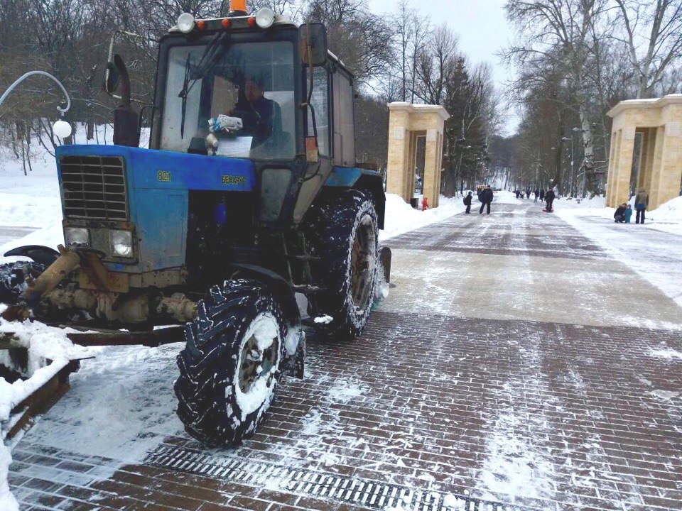 Снегопад прогулкам не помеха! Снегопад прогулкам не помеха!