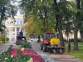 Осенние уходные работы начались в парках и скверах