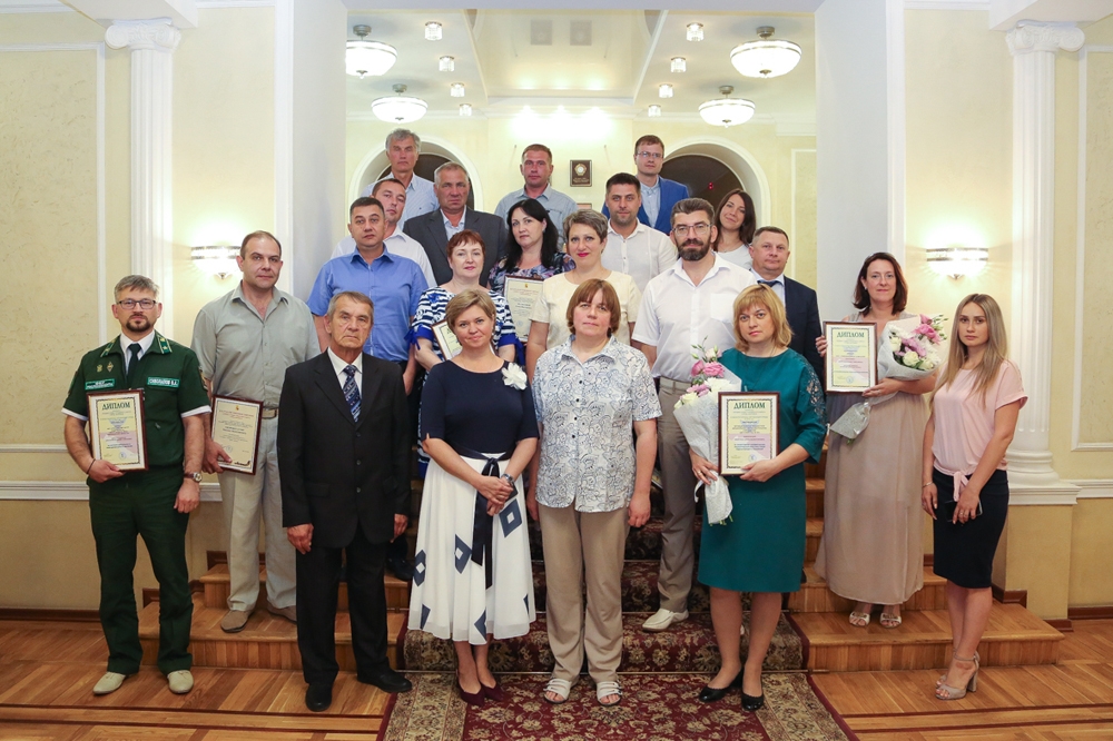 В канун Дня эколога в мэрии вручили главную экологическую премию